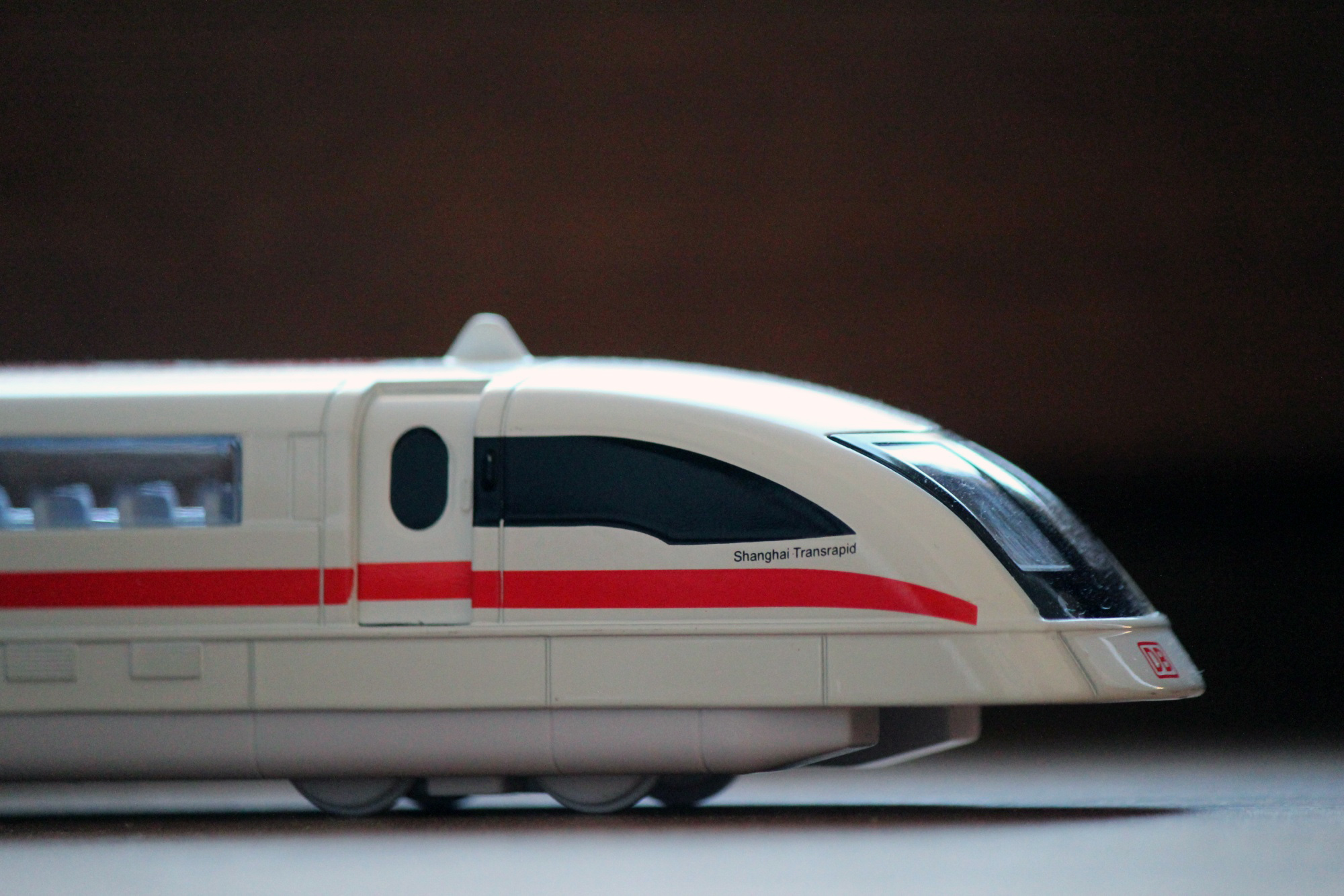 maglev train model kit